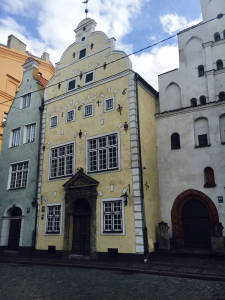 Tre brødre bygningerne